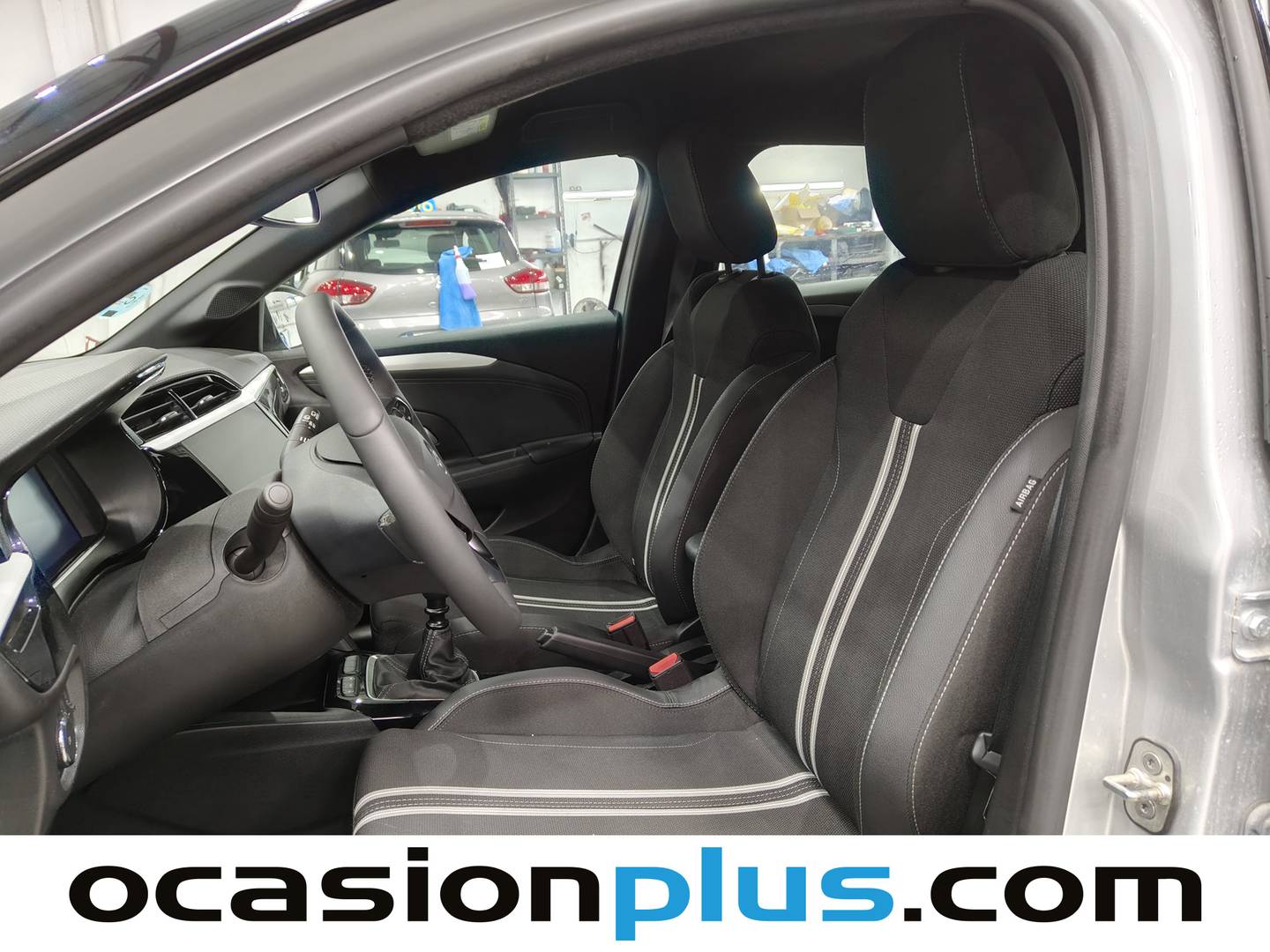 Foto asientos delanteros Opel Corsa Opel Corsa 1.2T XHL GS (100 CV)