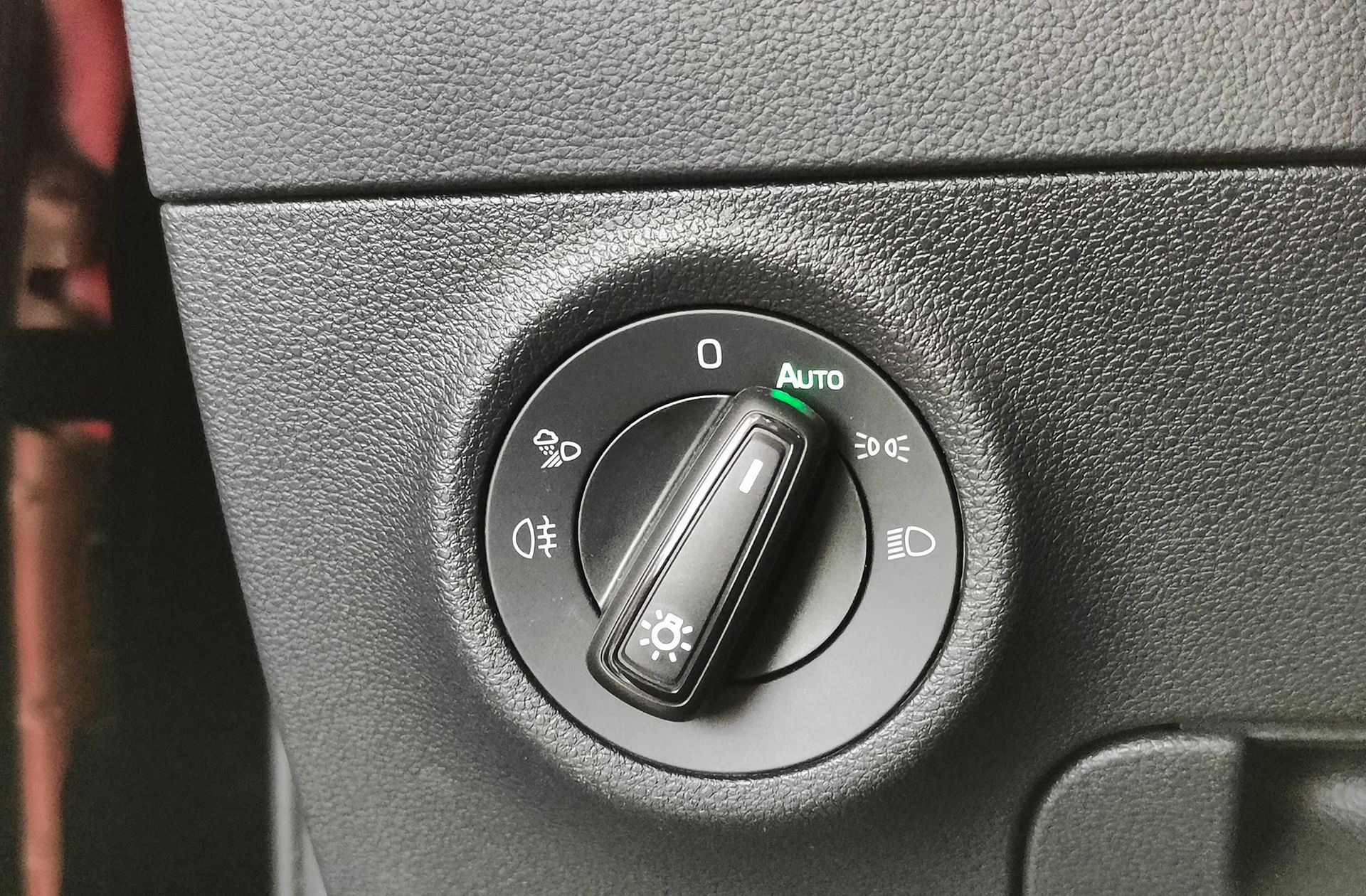 Škoda Karoq 1.5 TSI ACT Sportline DSG - foto 11