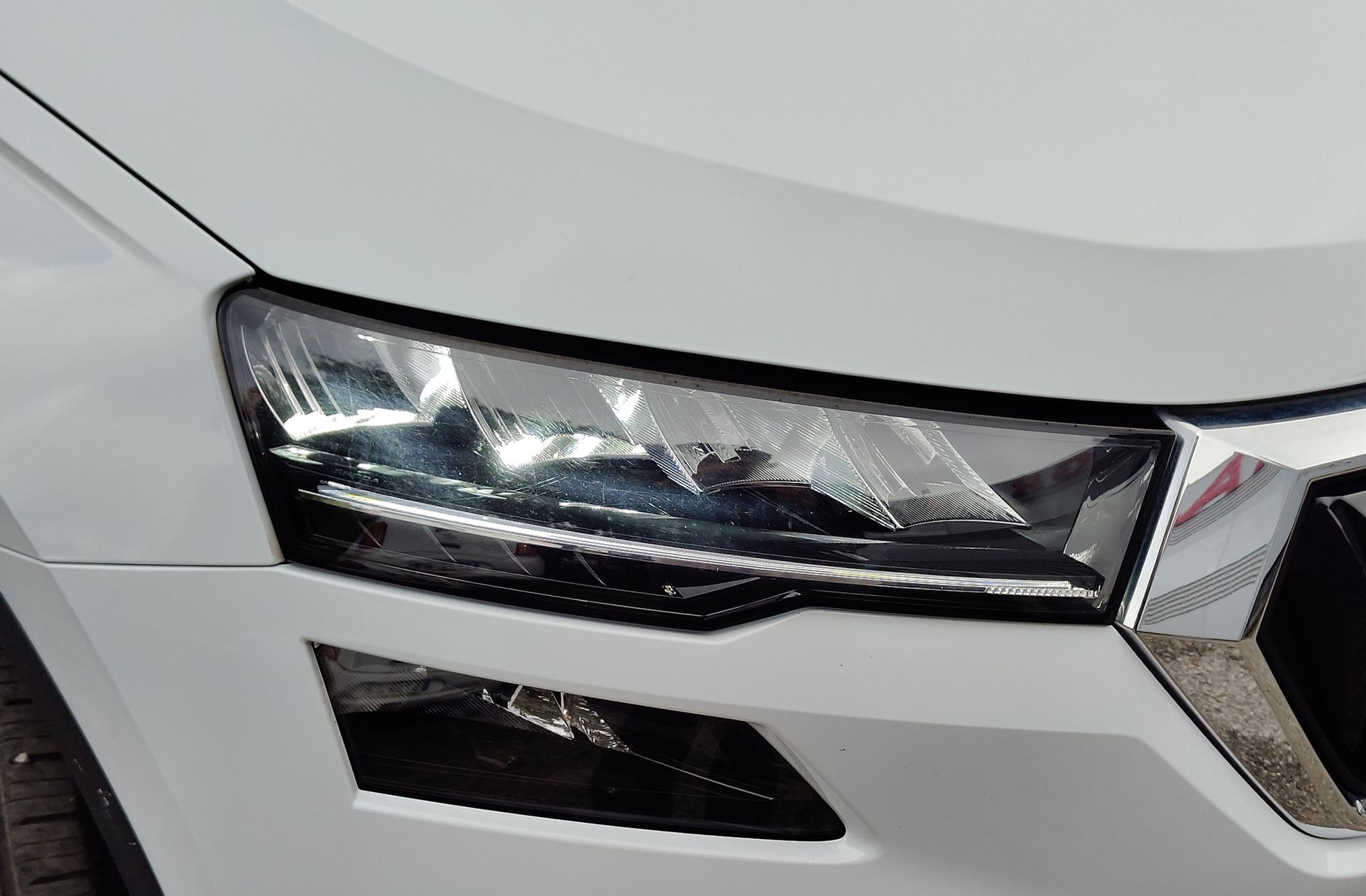 Škoda Karoq 2.0 TDI Selection - foto 14