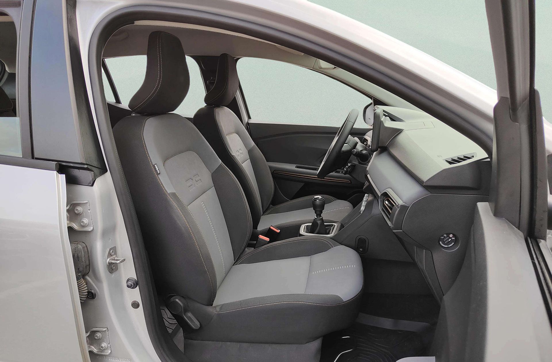 Dacia Sandero Stepway Extreme Go TCe - foto 18