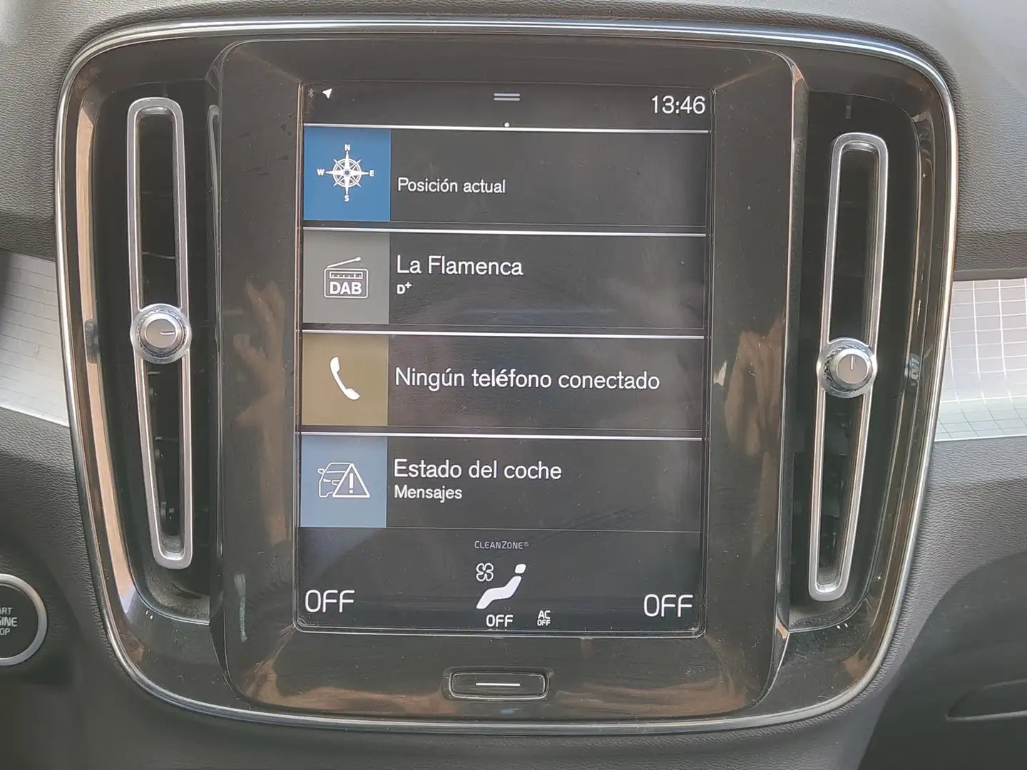 Foto Volvo XC40 Volvo XC40 T3 Momentum Pro  (163 CV)