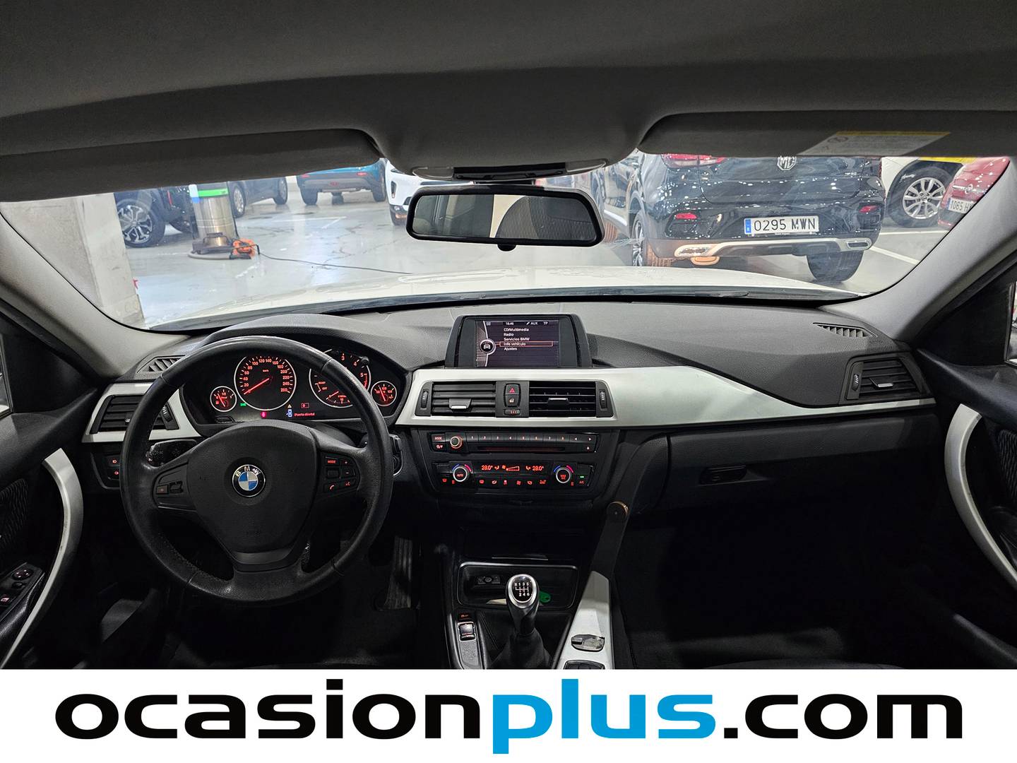 Foto BMW Serie 3 BMW Serie 3 318d (143 CV)