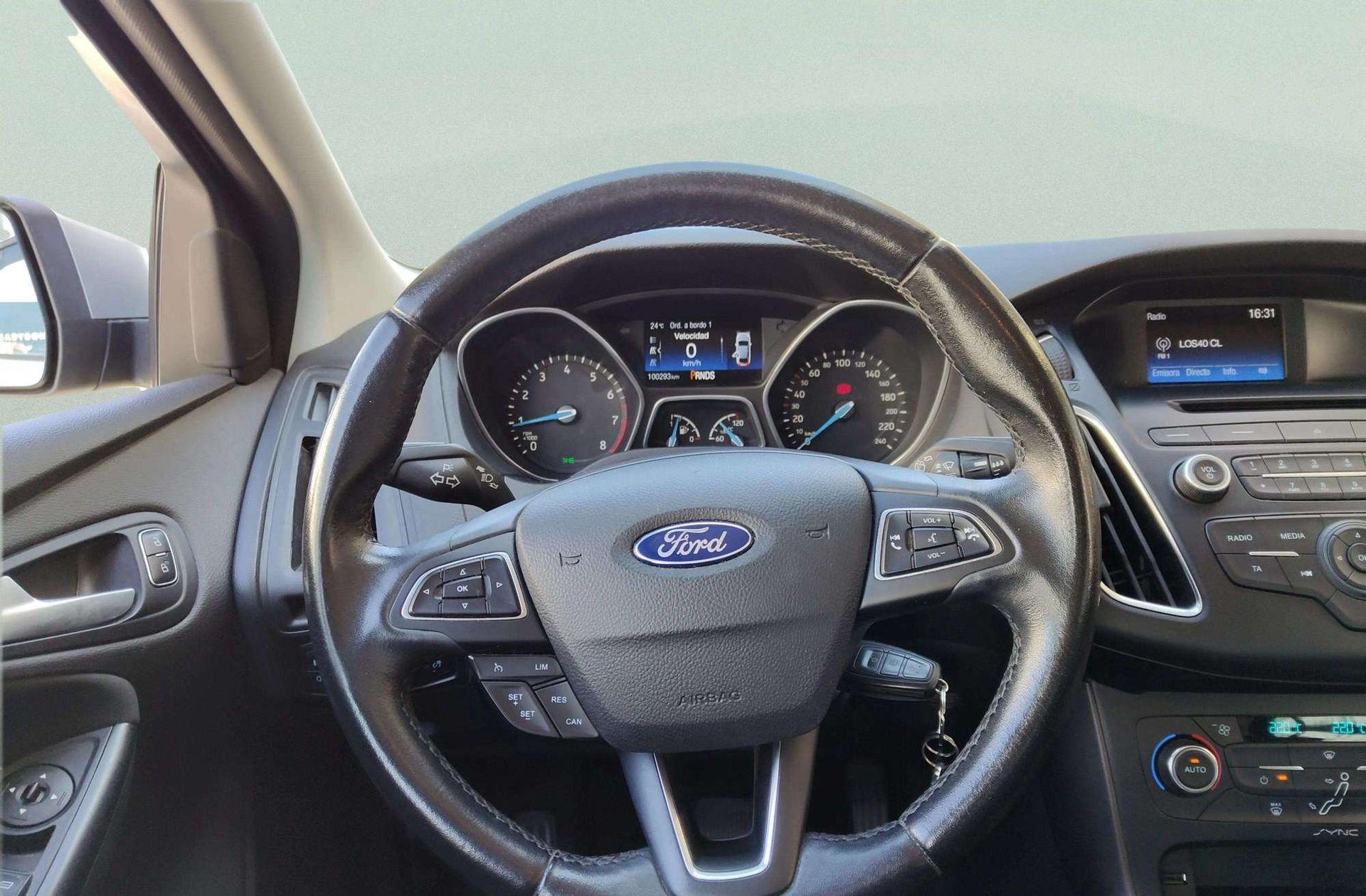 Ford Focus 1.6 TI-VCT Trend+ PowerShift - foto 22