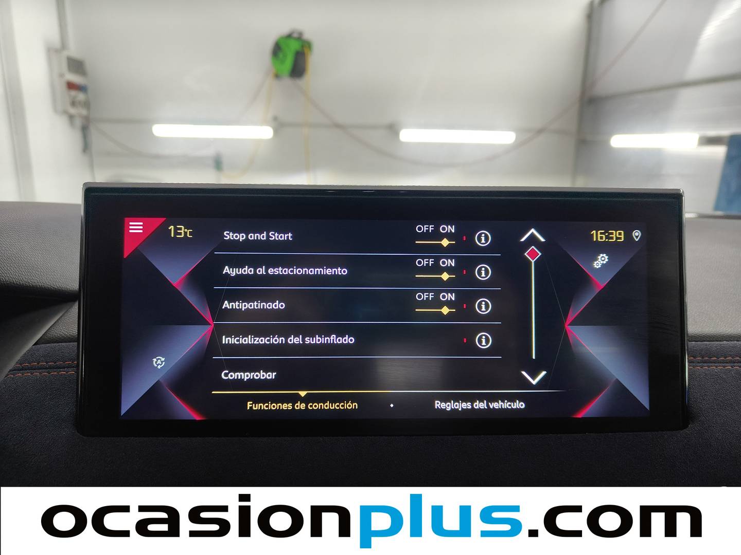 DS DS 3 Crossback DS DS3 Crossback BlueHDi 130 Ines de la Fressange Auto (131 CV) 2021