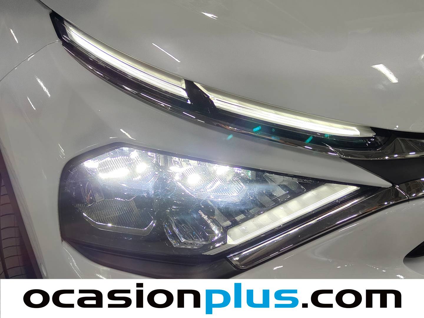 Accesorios del Citroën ë-C4 X Citroën ë-C4 X 54KWh eléctrico Max (156 CV)