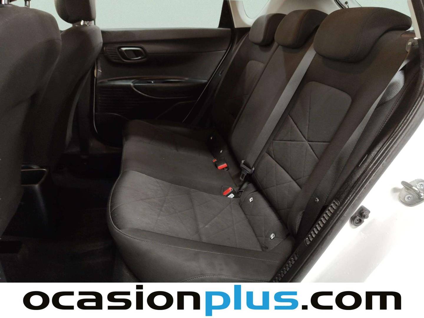 Foto asientos traseros Hyundai Bayon Hyundai Bayon 1.0 TGDI 48V Maxx (100 CV)