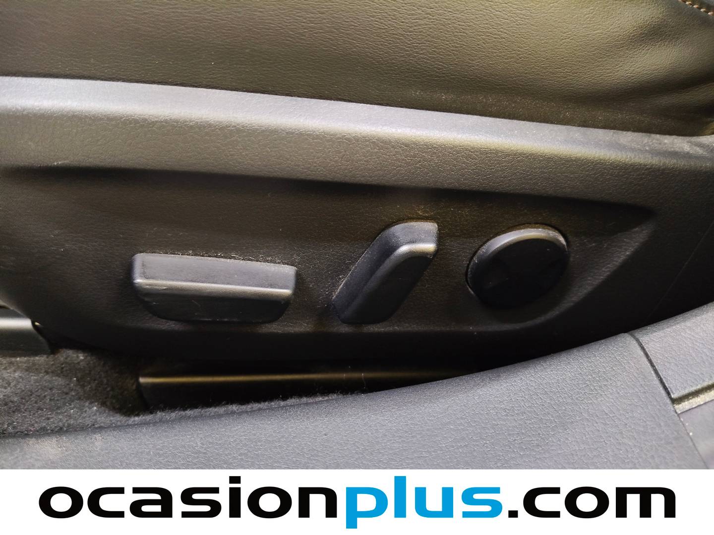 Paquetes del Mazda Mazda3 Mazda Mazda 3 2.0 Sedan Skyactiv-X Zenith Safety Black AT (181 CV)