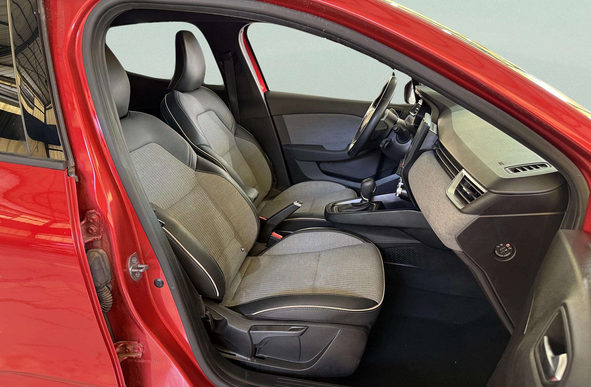 Renault Clio Techno E-Tech full Híbrido - foto 18