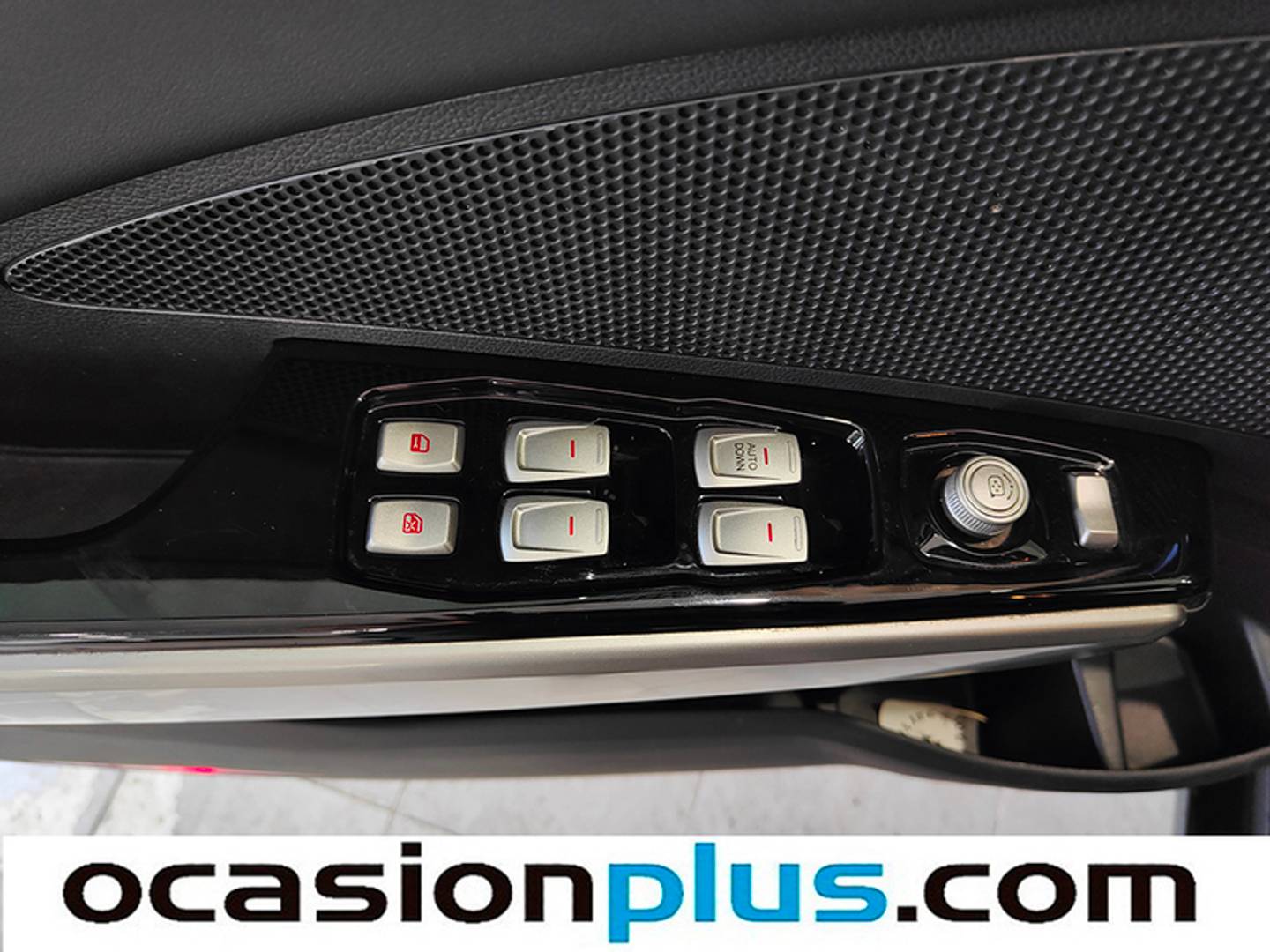 Foto SsangYong Tivoli Ssangyong Tivoli D16T Limited 4x2 (115 CV)