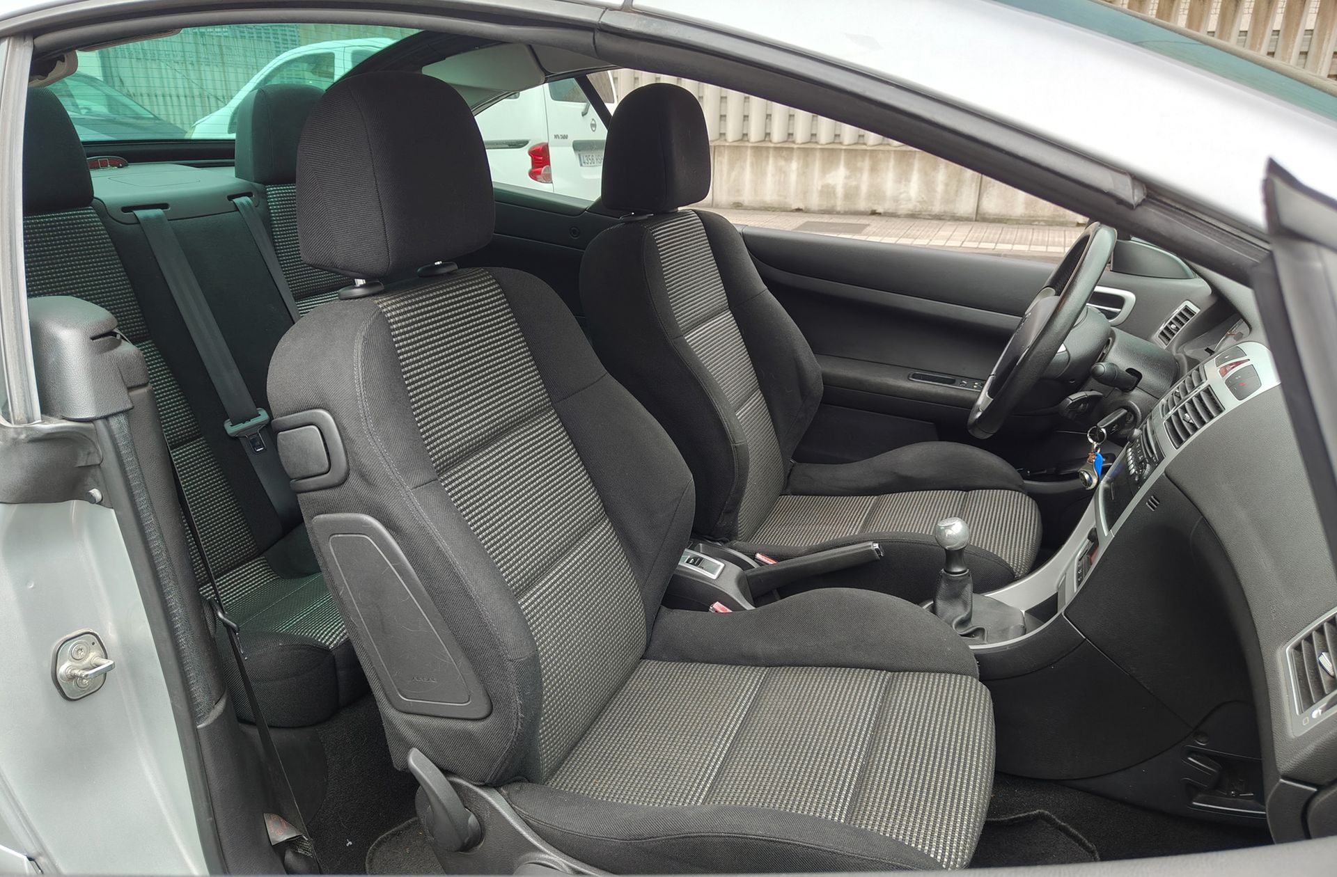 Peugeot 307 CC CC 2.0 16v Cabrio - foto 16