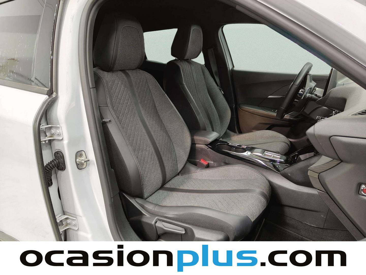Peugeot 2008 Peugeot 2008 PureTech 130 S&S Allure EAT8 (130 CV) gasolina