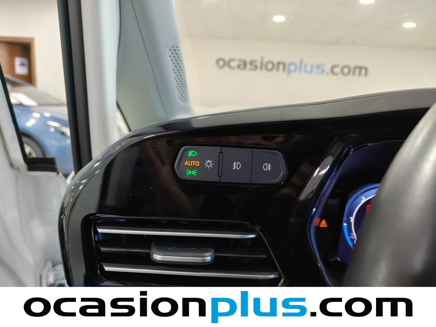 Foto Ford Grand Tourneo Connect Ford Grand Tourneo Connect 2.0 Ecoblue Titanium Auto (122 CV)  7 PLAZAS