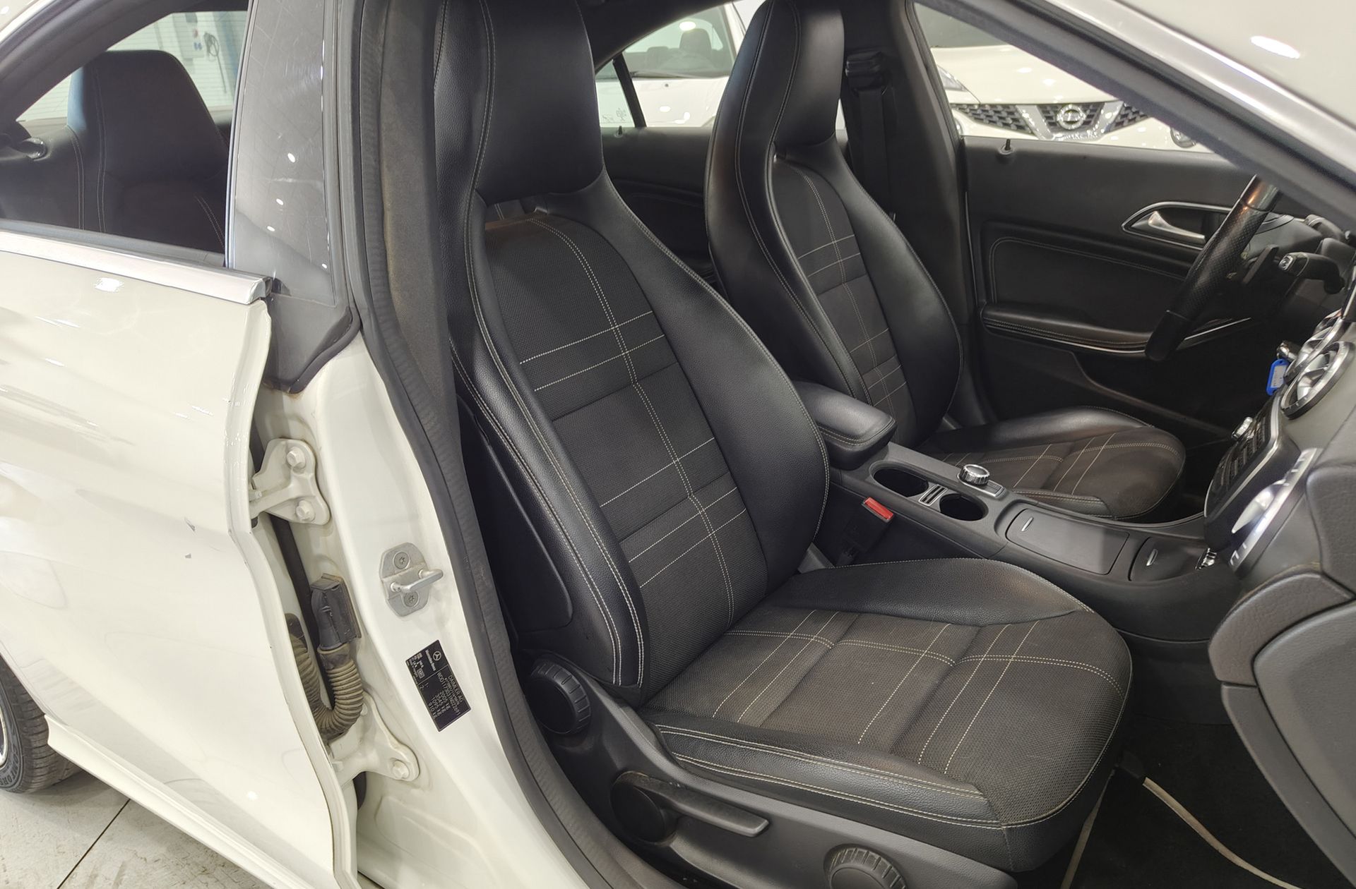 Mercedes-Benz CLA 220 CDI Urban - foto 16