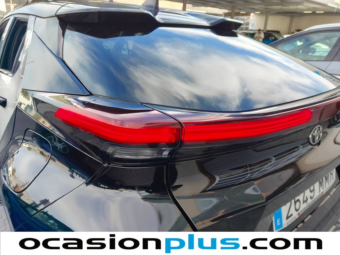 Foto Toyota C-HR Toyota C-HR 200H GR Sport (196 CV)