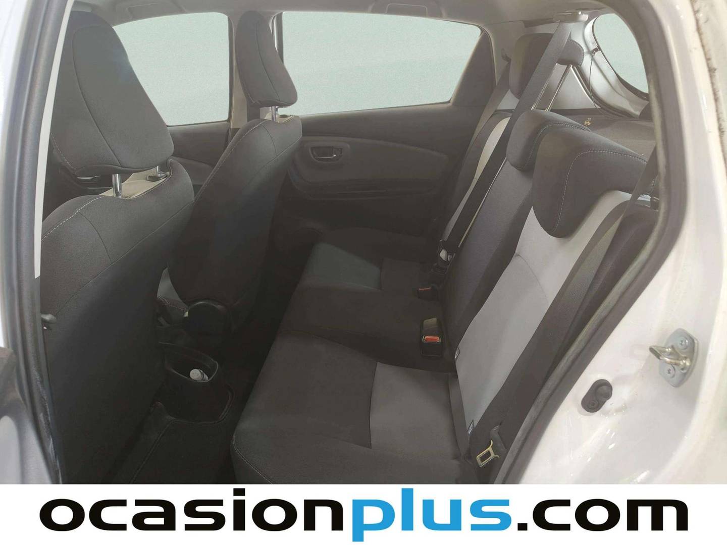 Foto asientos traseros Toyota Yaris Toyota Yaris 1.5 Active (111 CV)