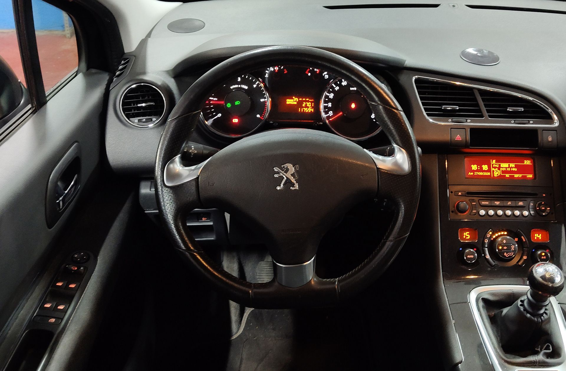 Peugeot 3008 1.6 BlueHDi FAP Style - foto 28