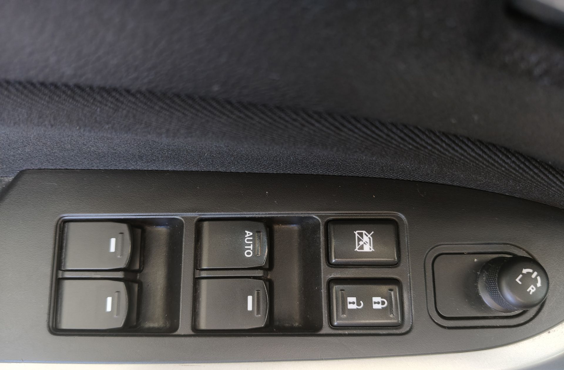 Suzuki Vitara 1.6 VVT GLE - foto 17