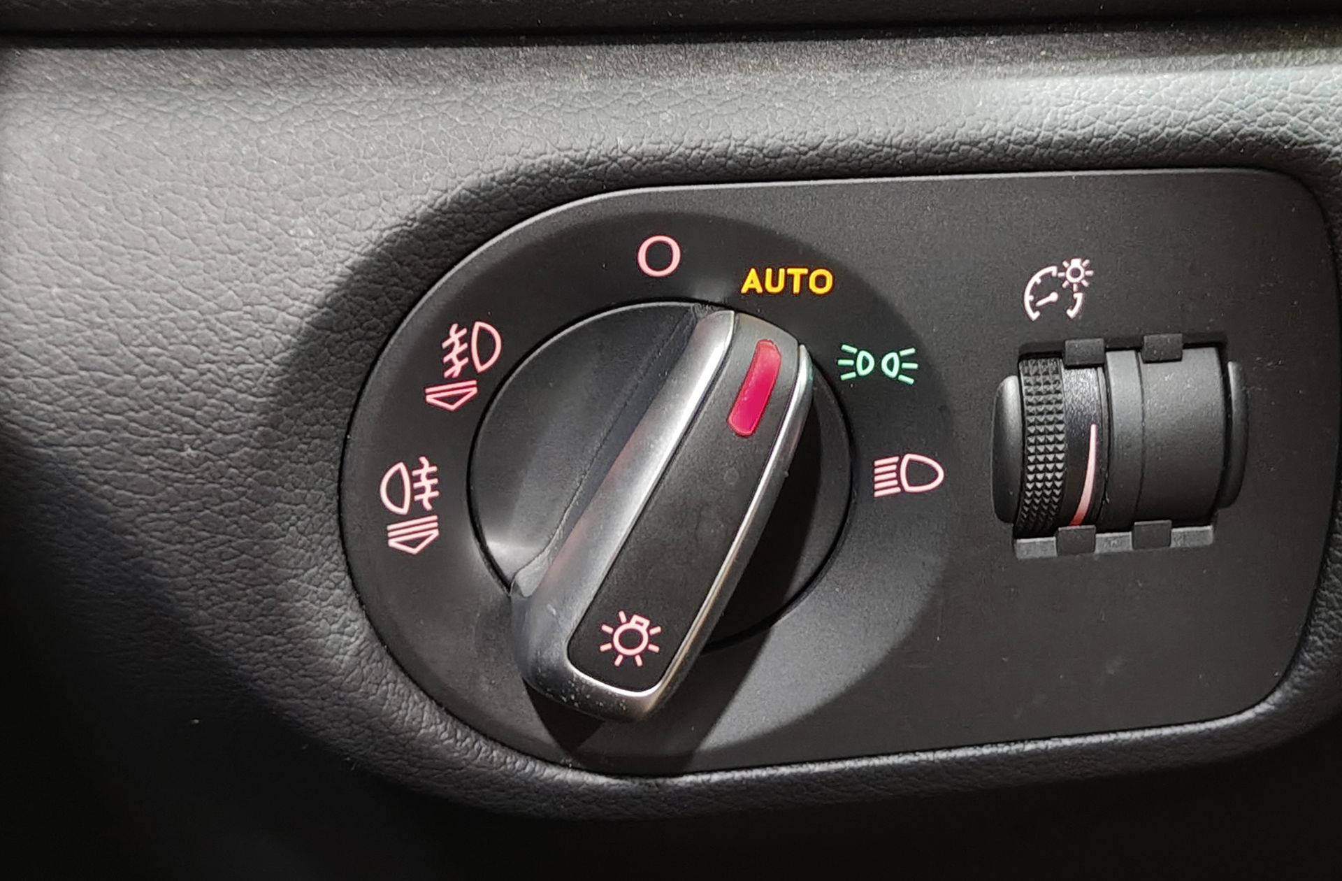 Audi Q3 Ambiente 2.0 TDI quattro S tronic - foto 21