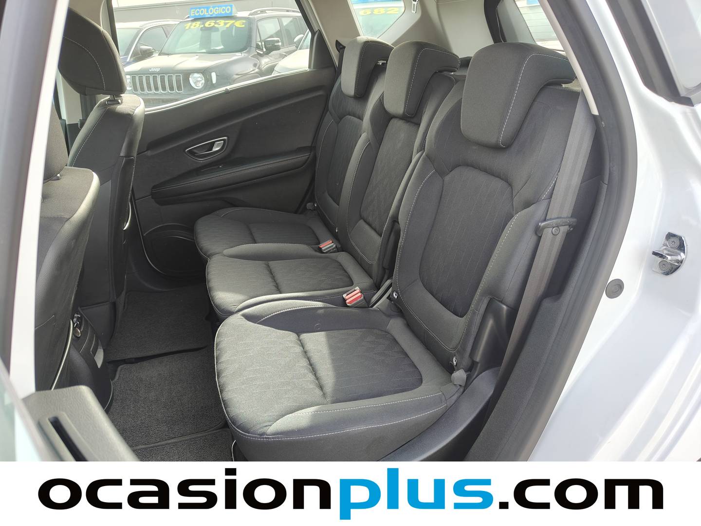 Foto asientos traseros Renault Scénic Renault Scenic Limited Energy dCi (110 CV)