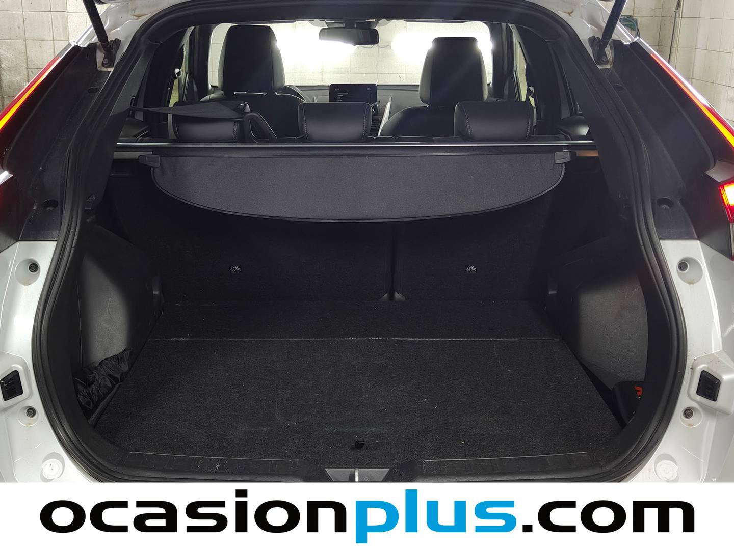 Fotos maletero Mitsubishi Eclipse Cross Mitsubishi Eclipse Cross 2.4 PHEV Kaiteki 4WD Auto (188 CV)