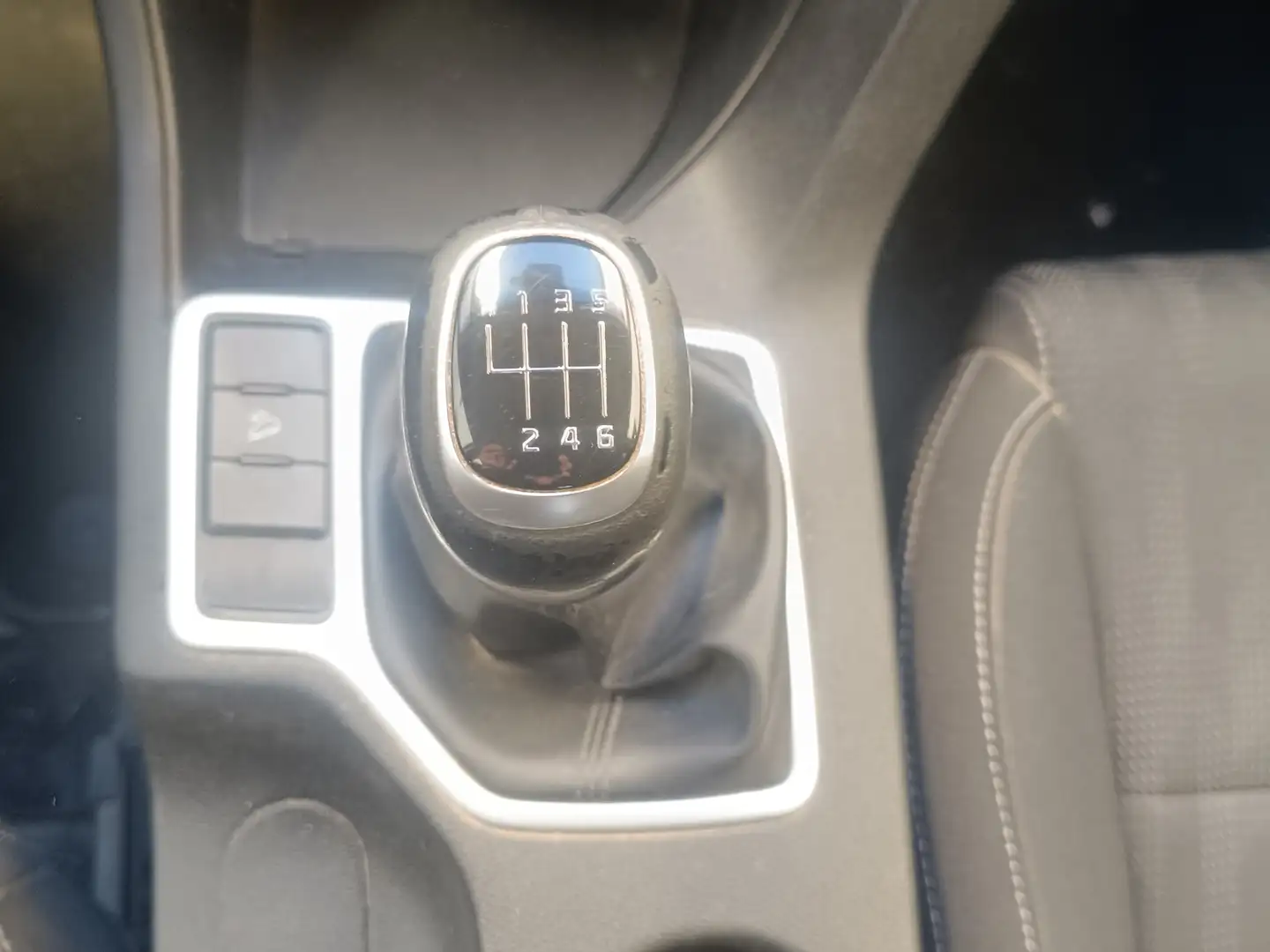 Foto KIA Sportage Kia Sportage 1.6 MHEV Concept 4x2 (115 CV)