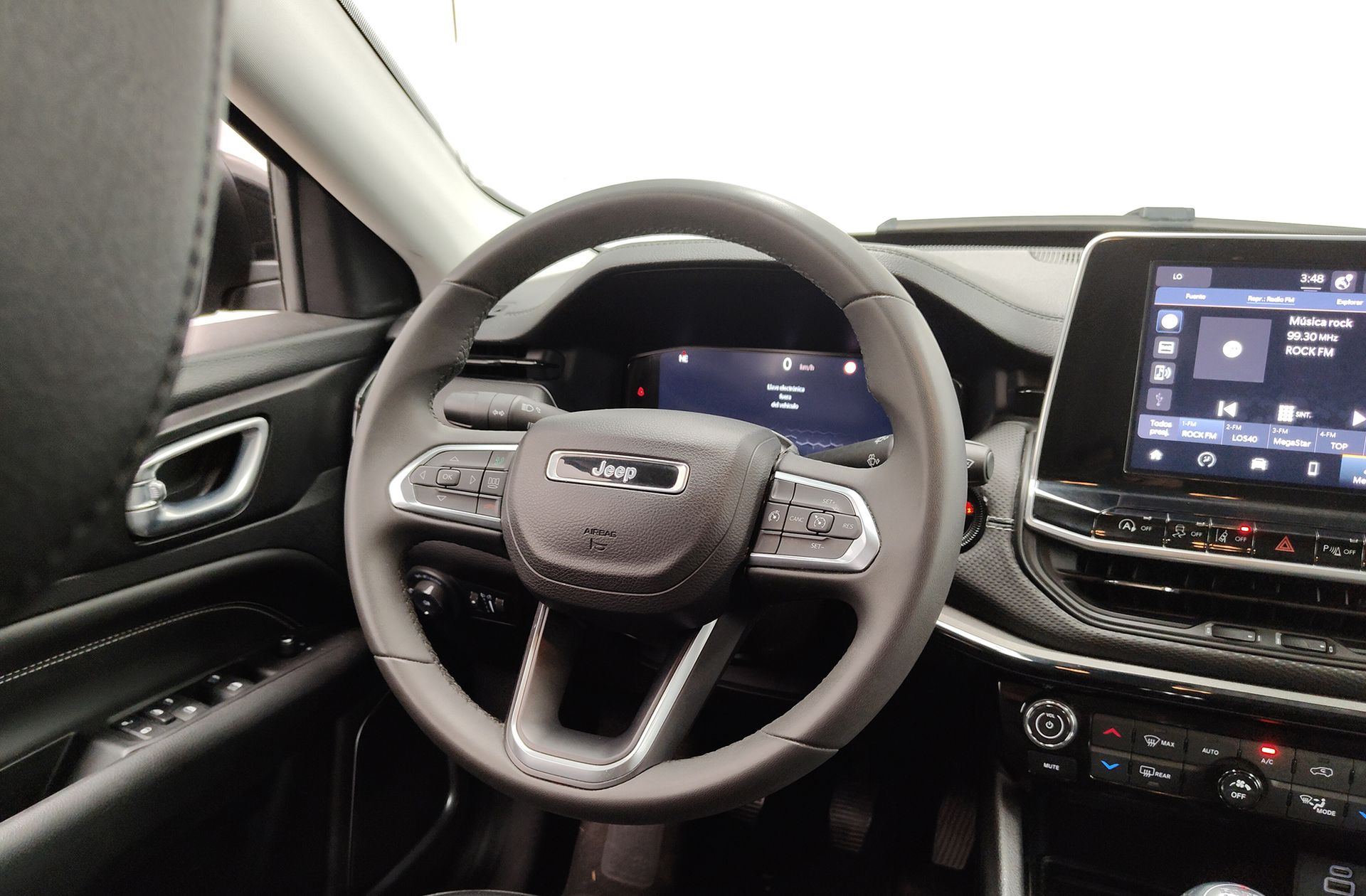 Jeep Compass 1.3 Gse Night Eagle FWD - foto 27