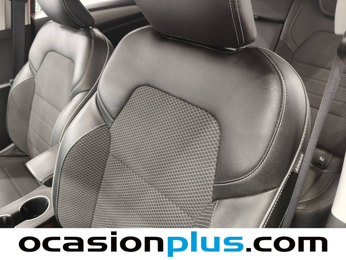 Extras y acabados del Renault Arkana Renault Arkana Techno E-Tech hybrid 145 EDC (145 CV)