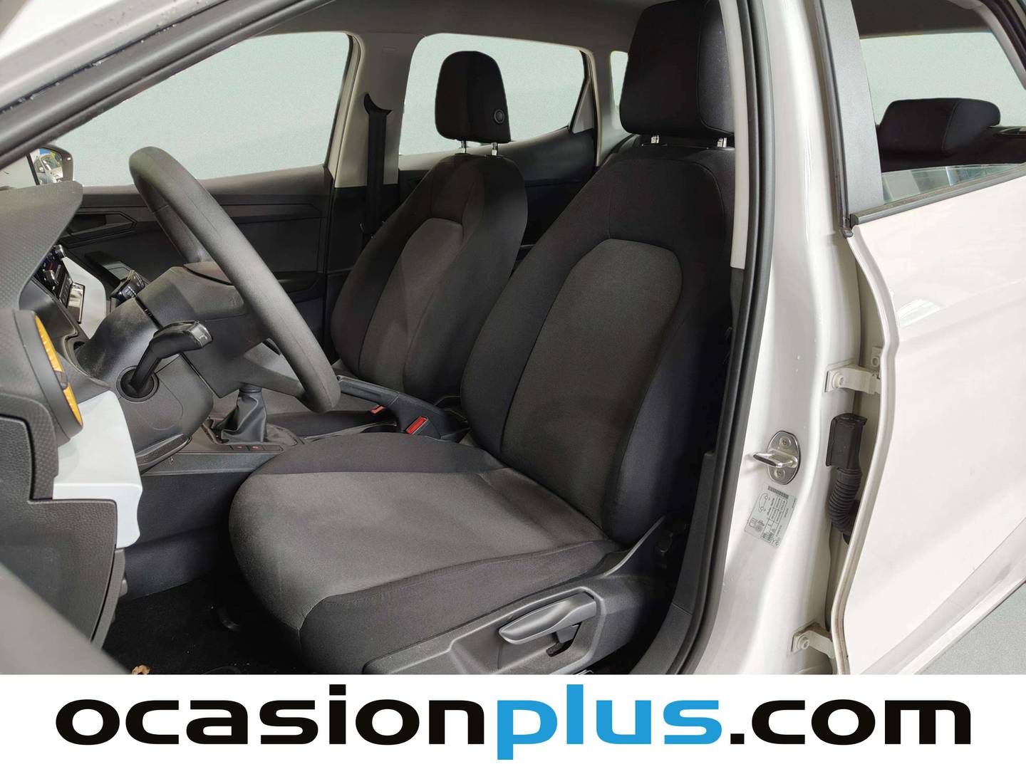 Foto asientos delanteros Seat Ibiza Seat Ibiza 1.0 MPI Reference XL (80 CV)