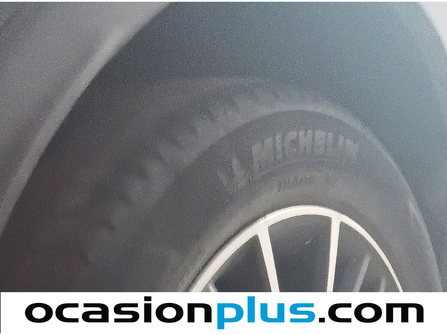 Foto Toyota C-HR Toyota C-HR 1.8 125H Dynamic Plus (122 CV)