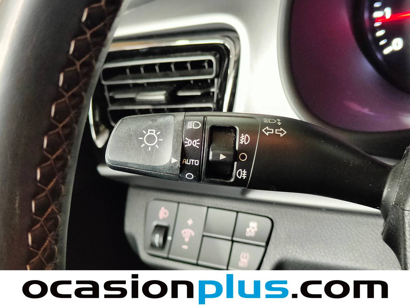 KIA Stonic KIA Stonic 1.0 T-GDi Drive (120 CV) seminuevo