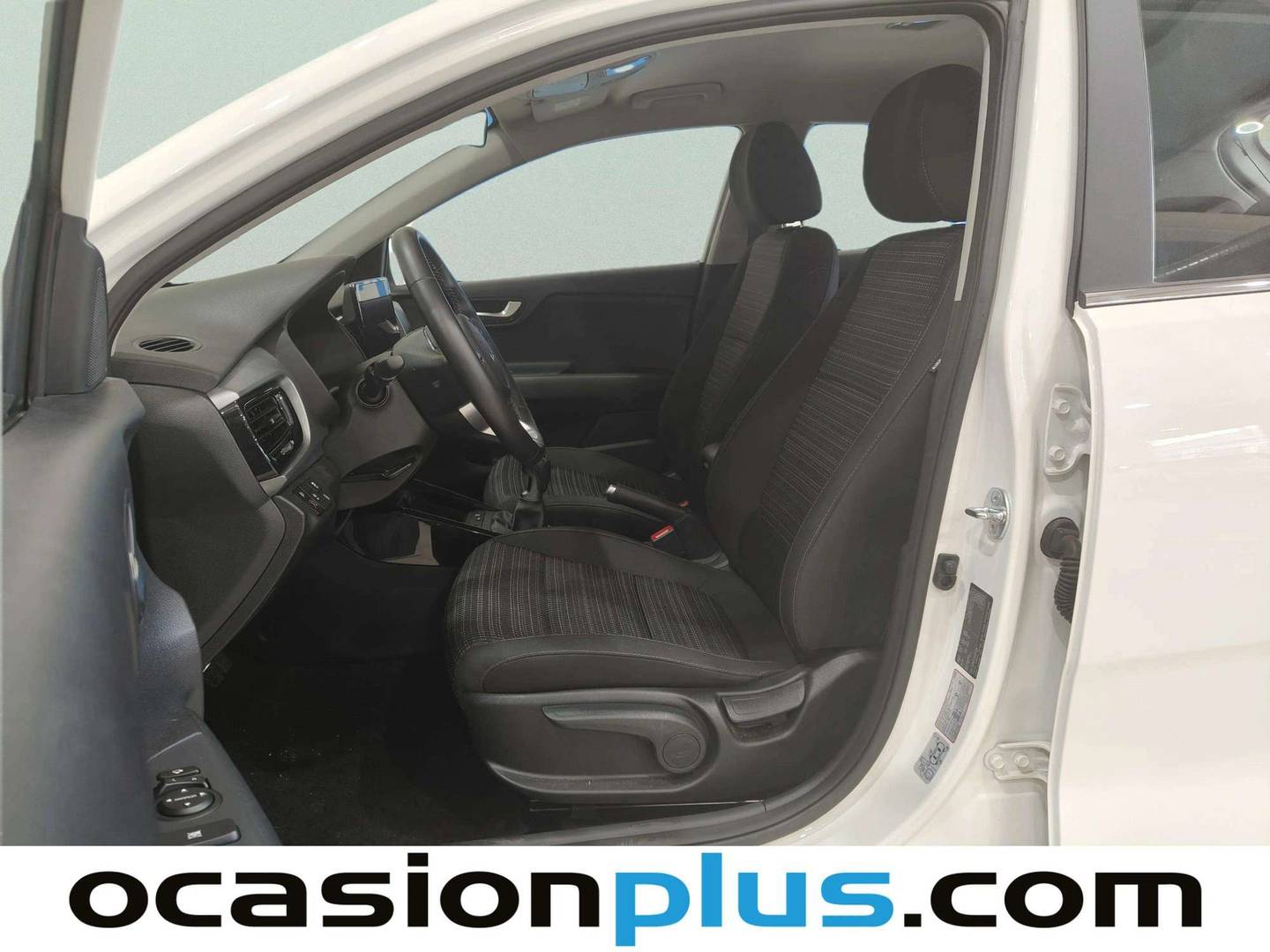 Foto asientos delanteros KIA Stonic KIA Stonic 1.0 T-GDi MHEV Drive (100 CV)