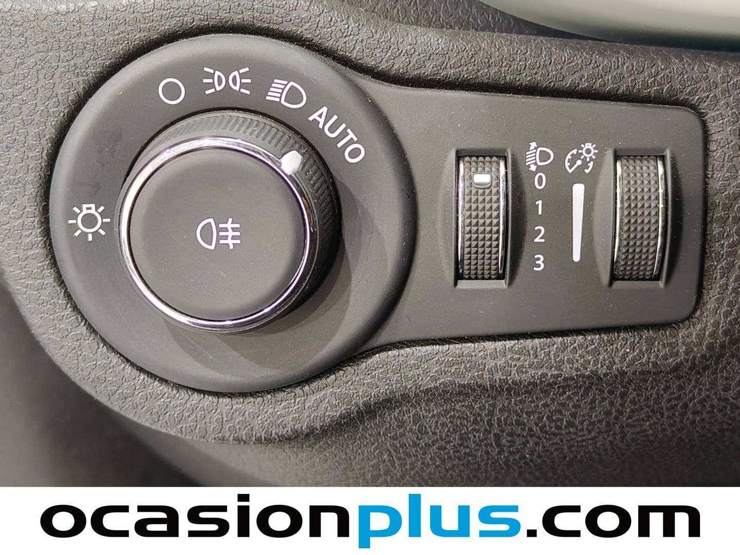 Equipamiento del Fiat 500X Fiat 500X 1.6 E-Torq S&S 120th Aniversario 4x2 (110 CV)