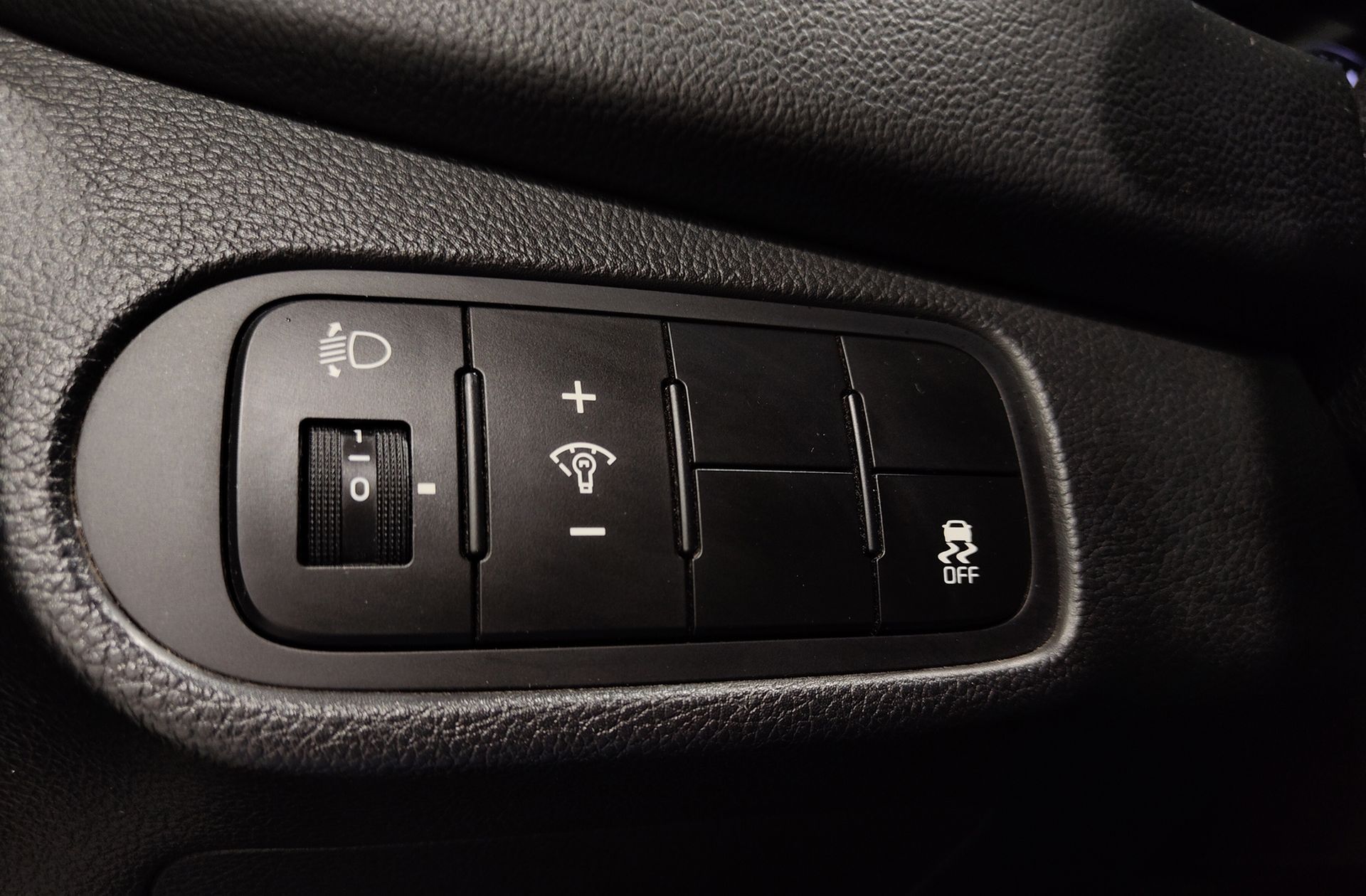 Kia Carens 1.6 GDi Drive - foto 33