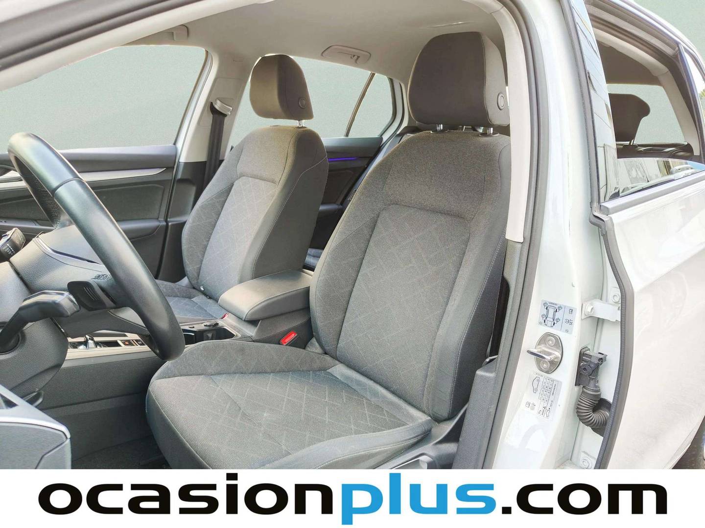 Foto asientos delanteros Volkswagen Golf Volkswagen Golf Life 1.0 eTSI (110 CV) DSG