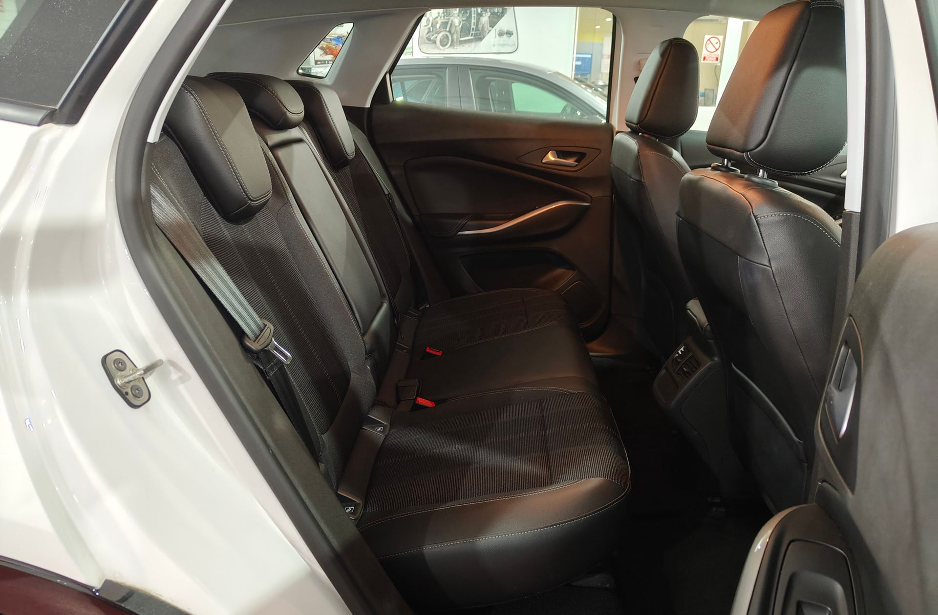 Opel Grandland 1.2 Turbo XHT GS - foto 22