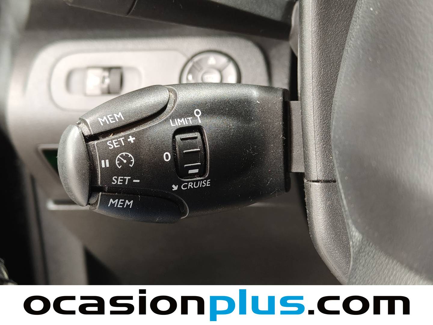 Foto Citroën Berlingo Citroen Berlingo BlueHDi 100 S&S Talla M Shine (102 CV)