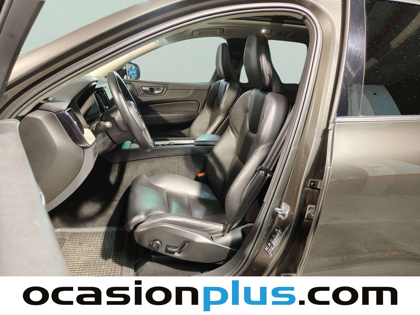 Foto asientos delanteros Volvo XC60 Volvo XC60 B4 D Inscription AWD Auto (197 CV)