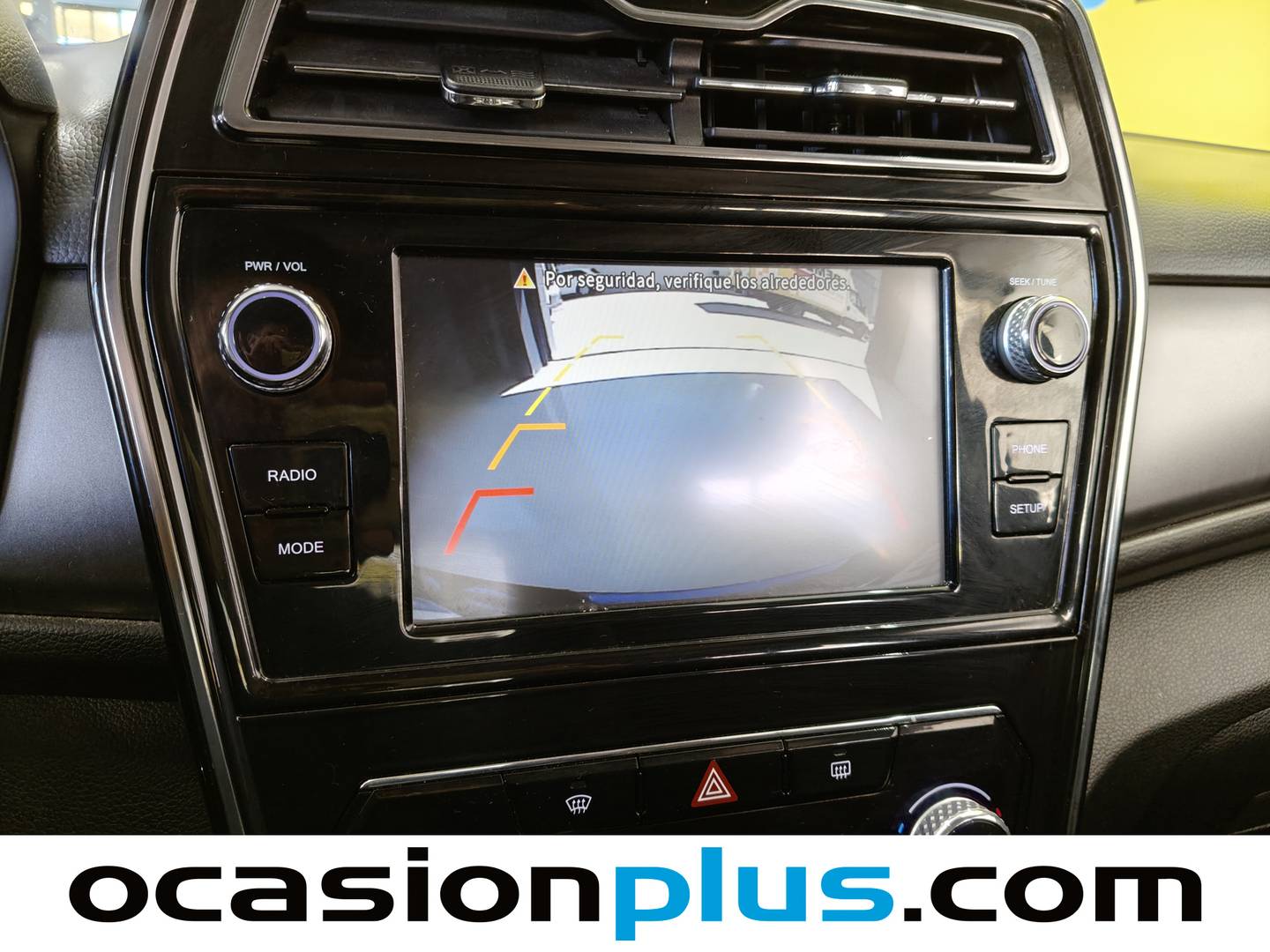 Extras y acabados del SsangYong Tivoli SsangYong Tivoli G12T Urban Plus (128 CV)