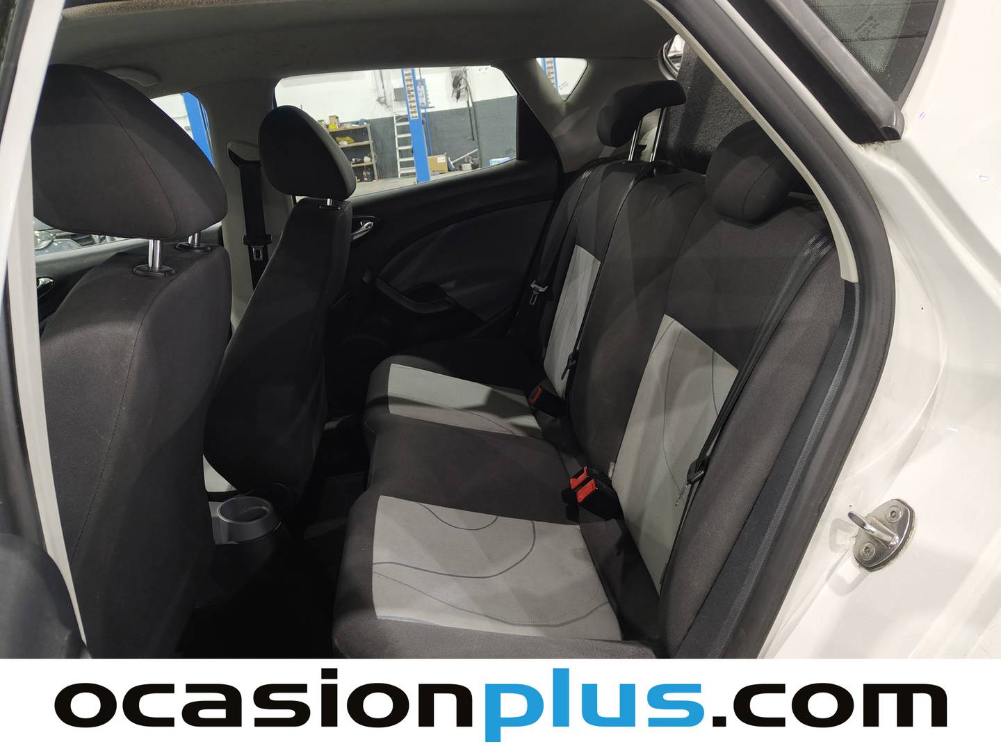 Foto asientos traseros Seat Ibiza Seat Ibiza 1.2 12v Reference (70 CV)