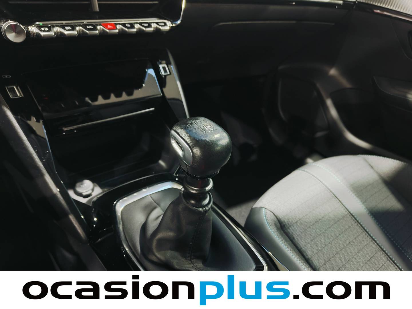 Foto Peugeot 208 Peugeot 208 PureTech 100 Allure (100 CV)