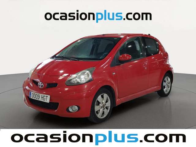 Toyota Aygo 1.0 VVT-i Connect (68 CV) de segunda mano