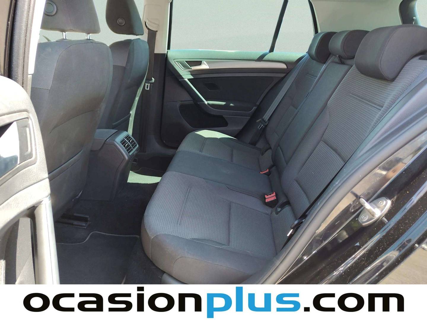 Foto asientos traseros Volkswagen Golf Volkswagen Golf Advance 1.6 TDI (115 CV)