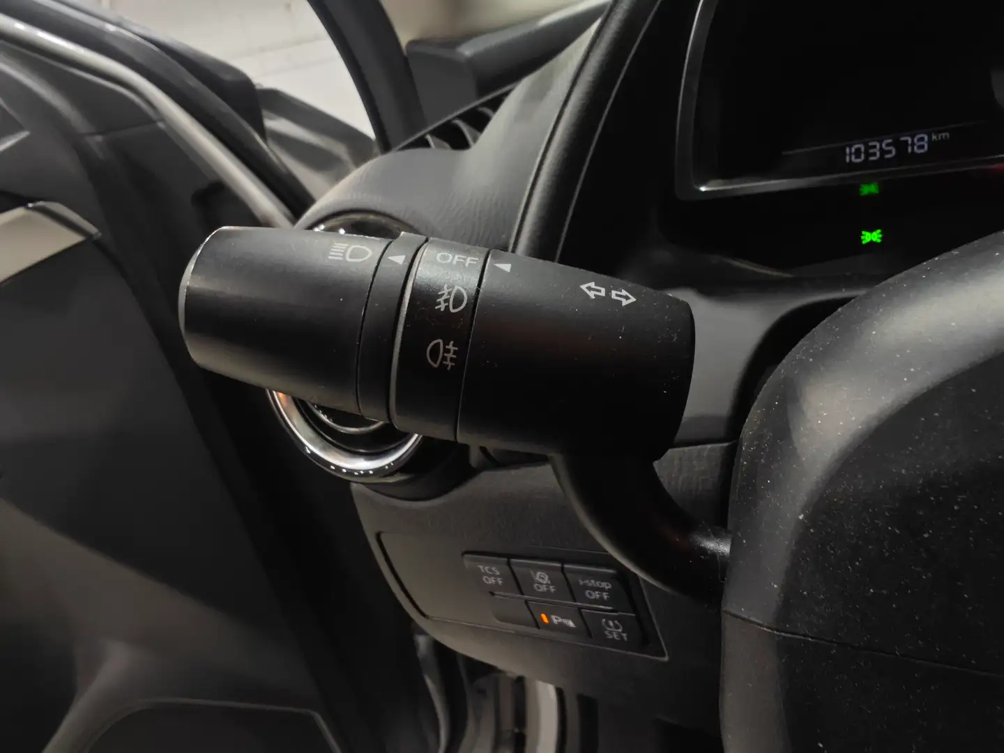 Foto Mazda CX-3 Mazda CX-3 2.0 G Zenith 2WD  (121 CV)