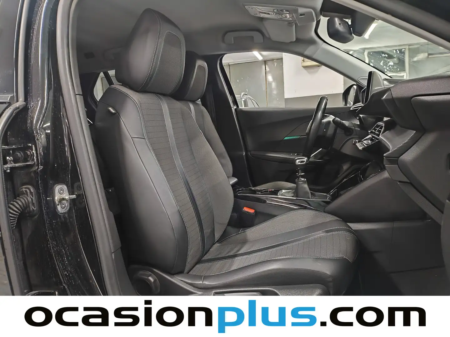 Foto Peugeot 2008 Peugeot 2008 PureTech 130 S&S Allure Pack (130 CV)