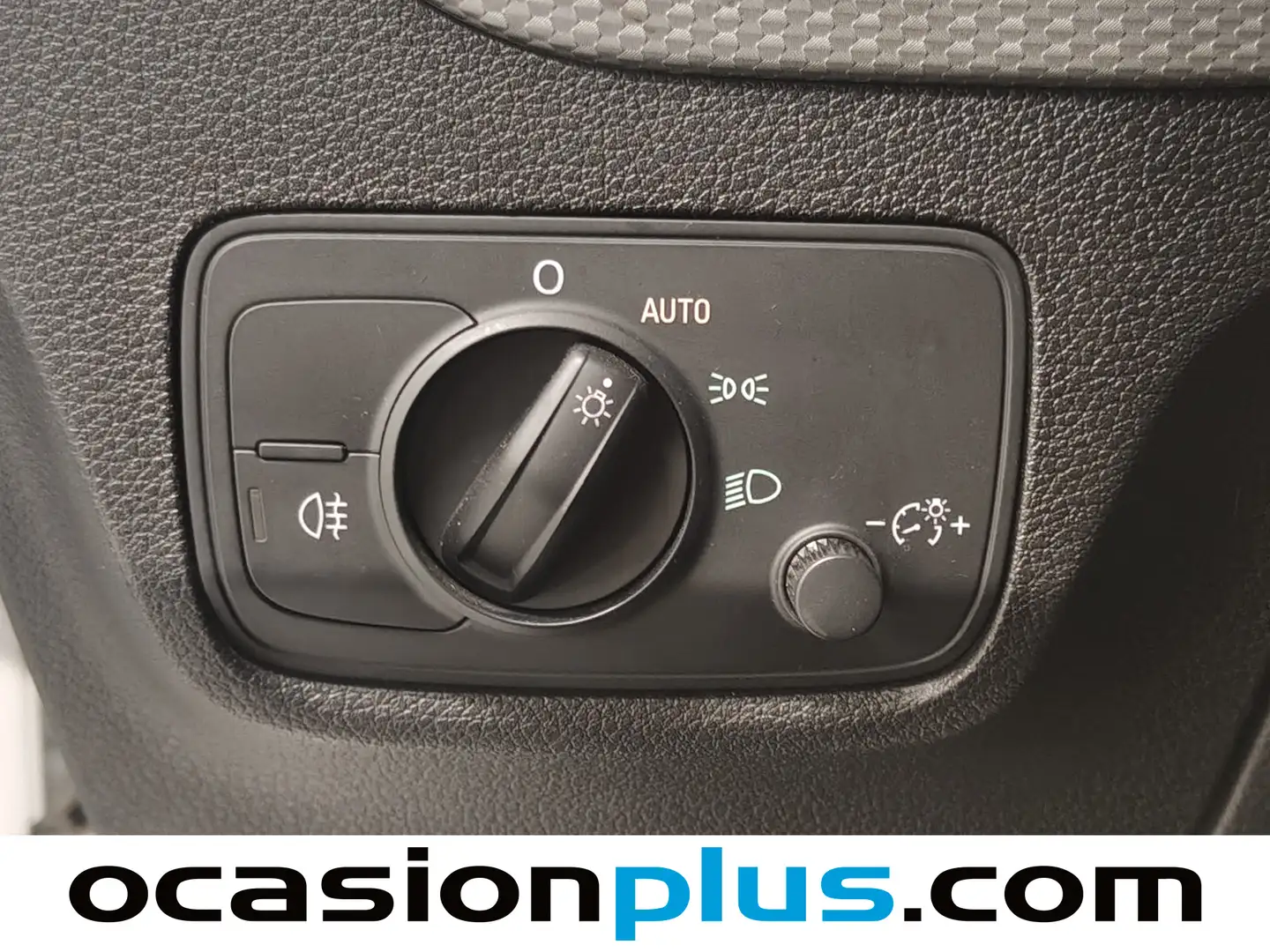 Foto Audi Q2 Audi Q2 Advanced 30 TDI (116 CV)