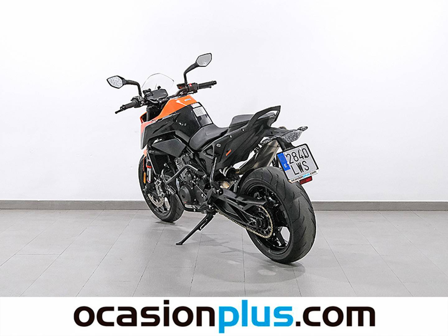 Foto KTM 890 DUKE L KTM 890 DUKE L 70 Kw (95 Cv)