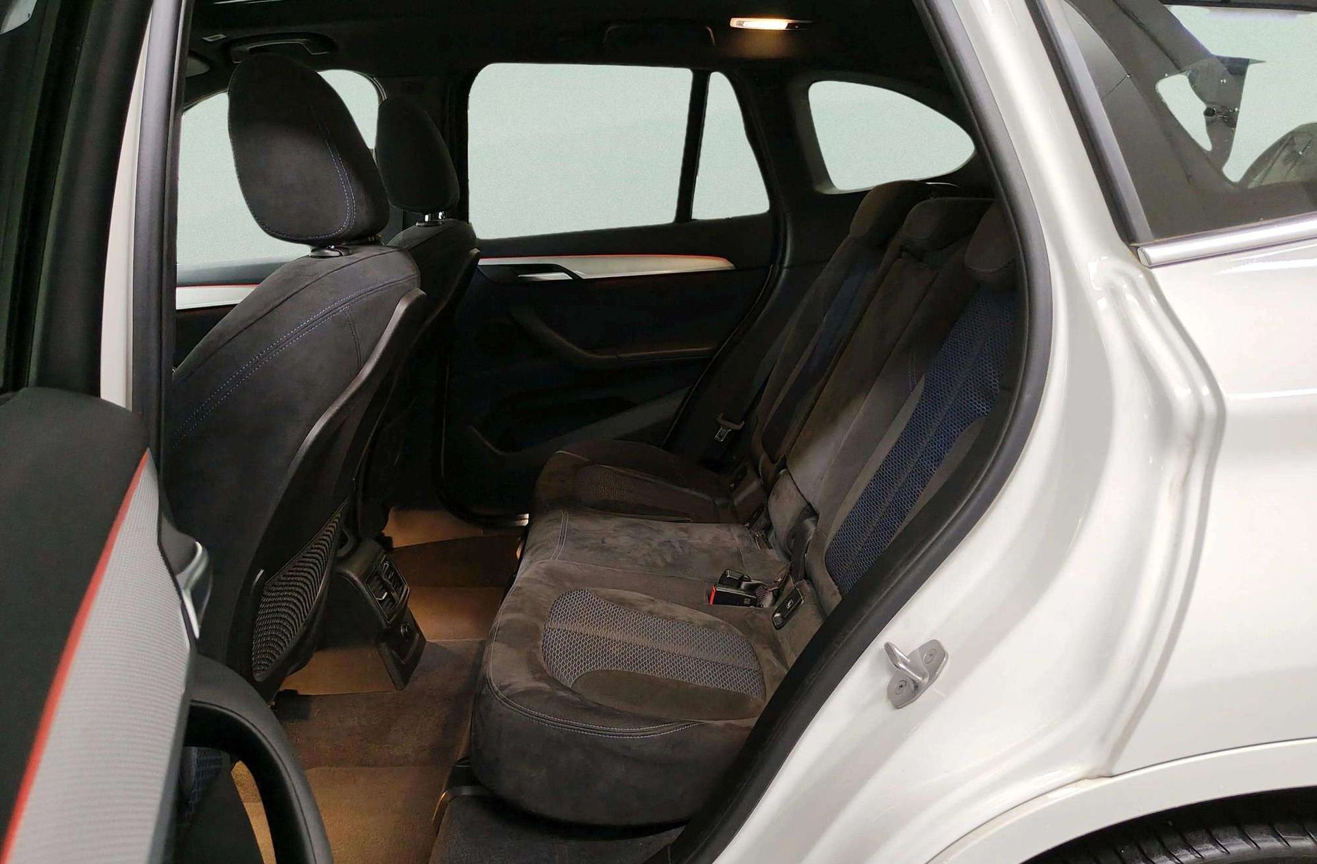 BMW X1 xDrive20d Pack M - foto 18