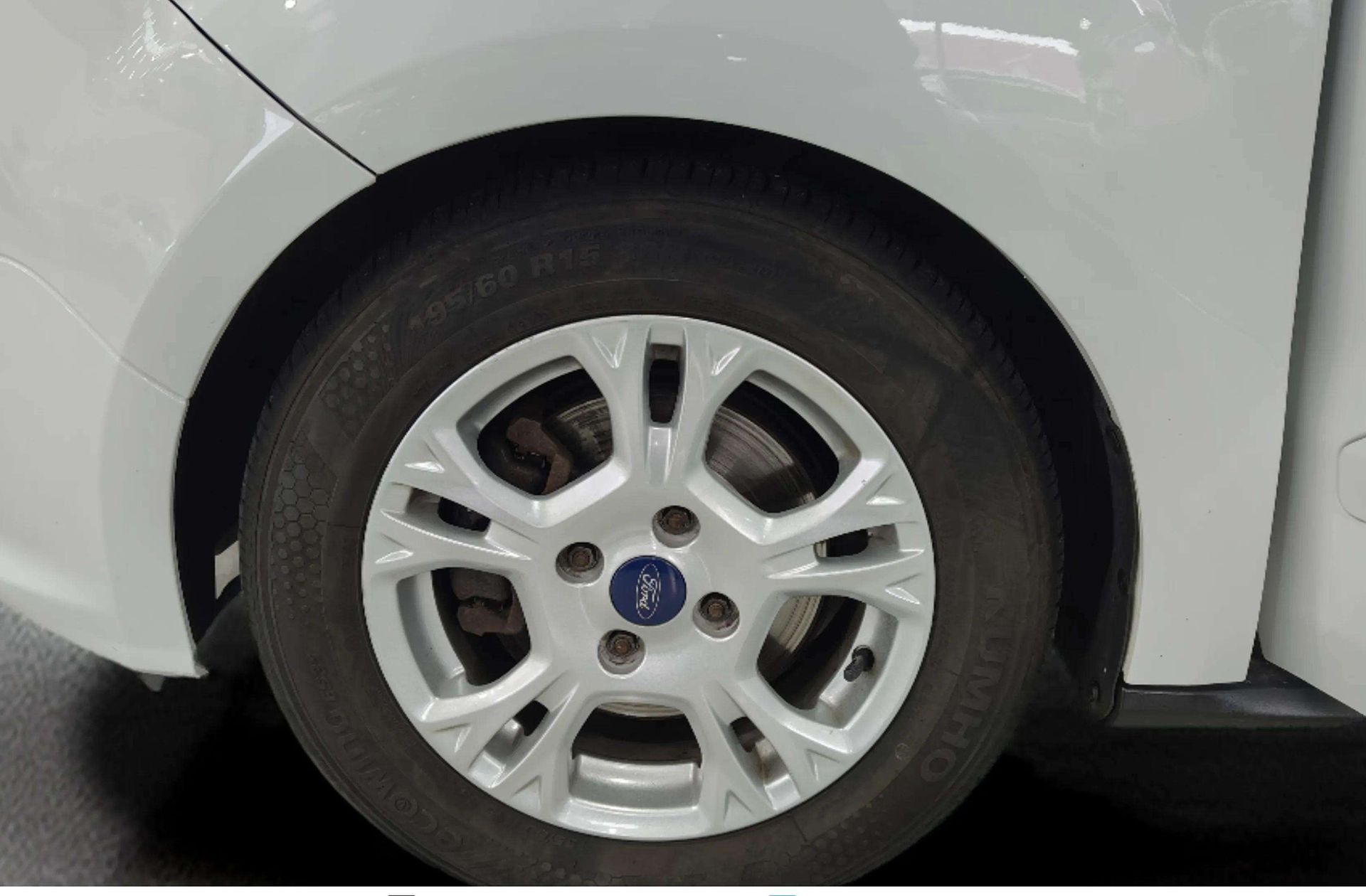 Ford Tourneo Courier 1.5 TDCi Trend - foto 33
