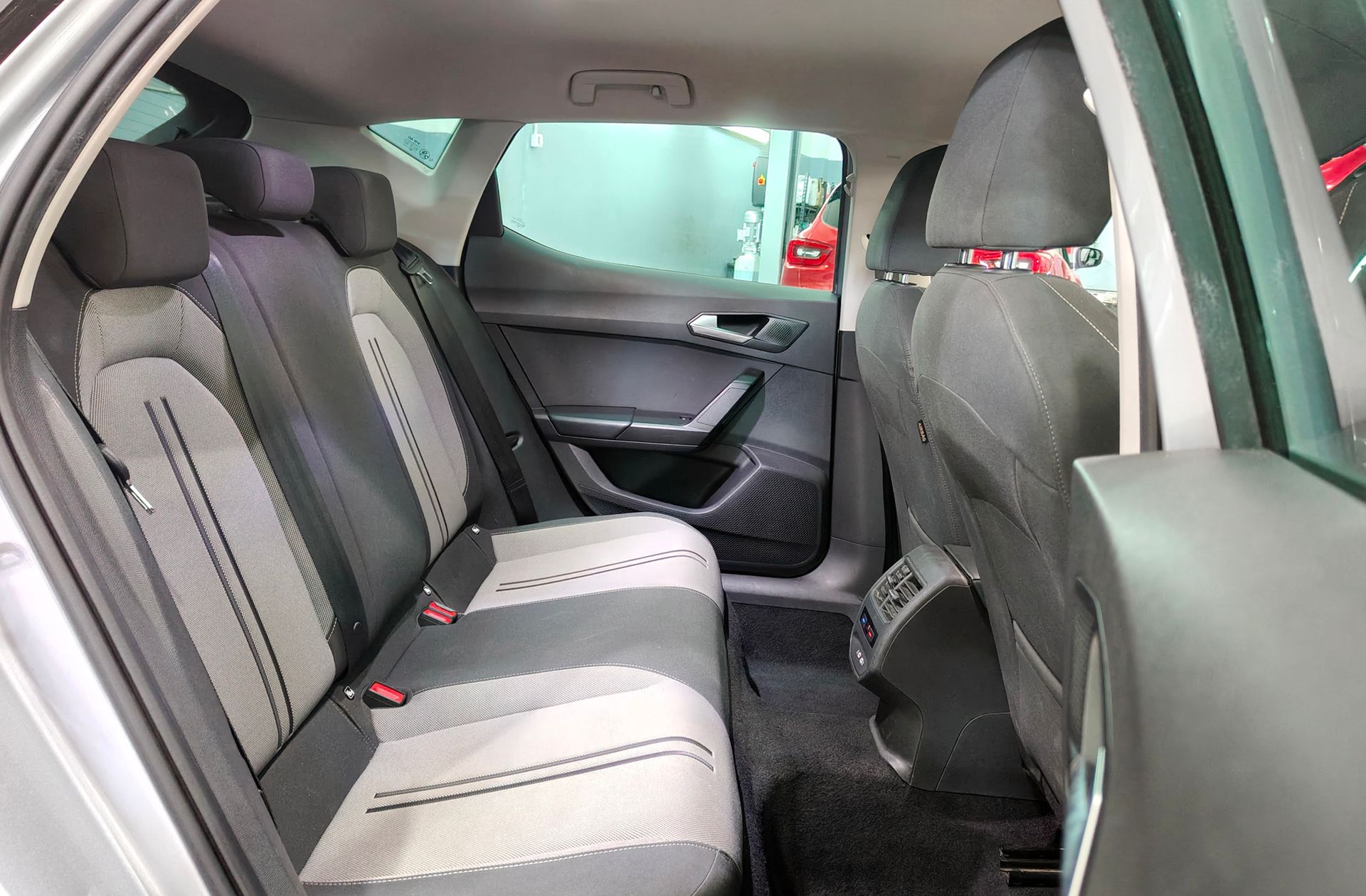 SEAT León 2.0 TDI Style Go - foto 17