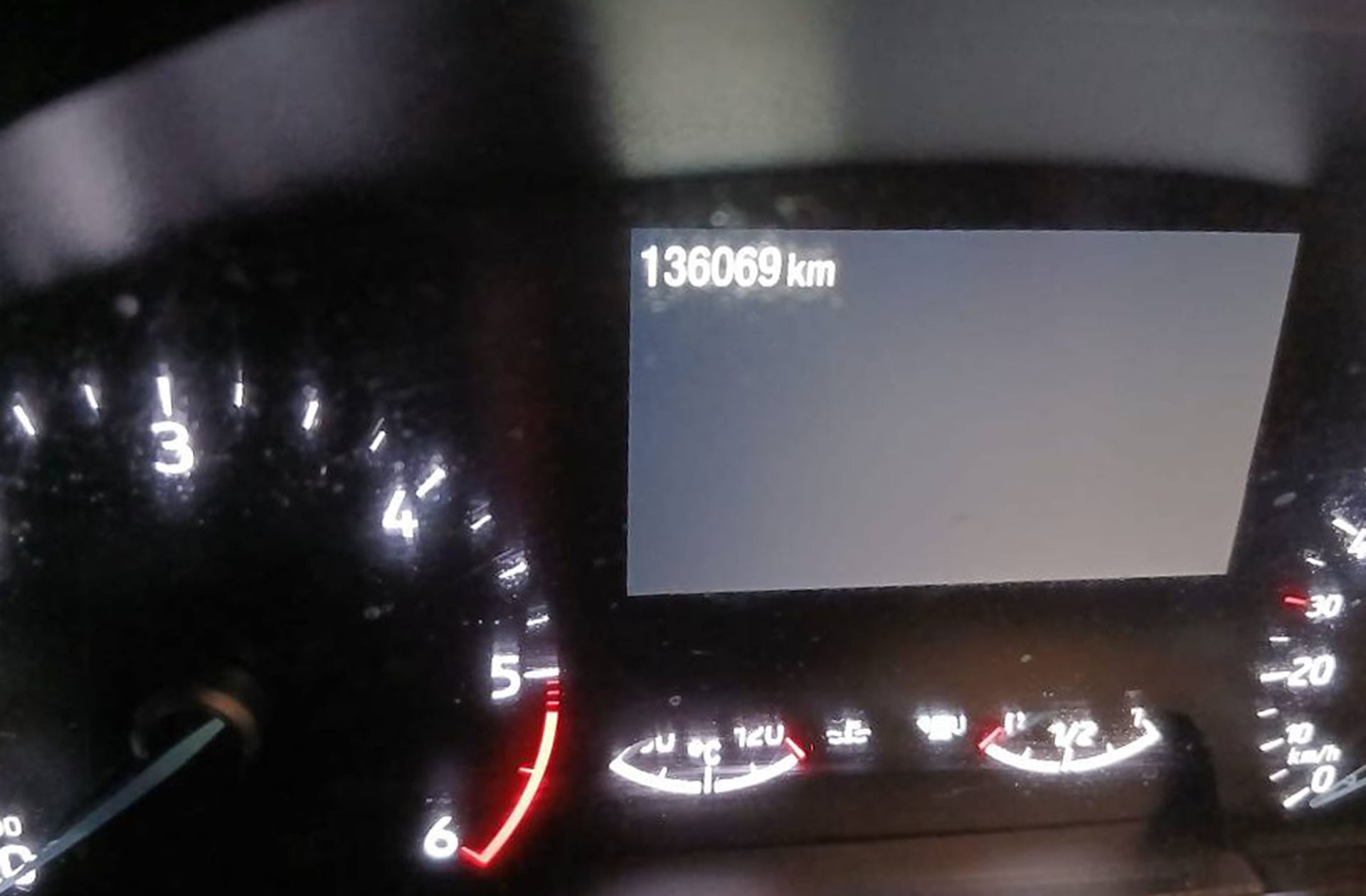 Ford Focus 1.5 EcoBlue ST-Line - foto 12